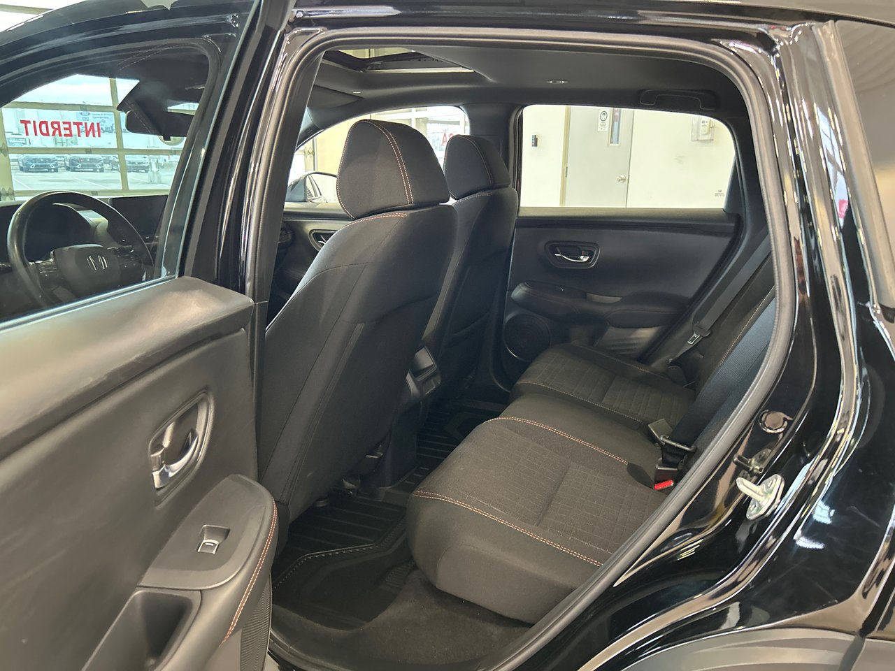 2023 Honda HR-V - Image 17