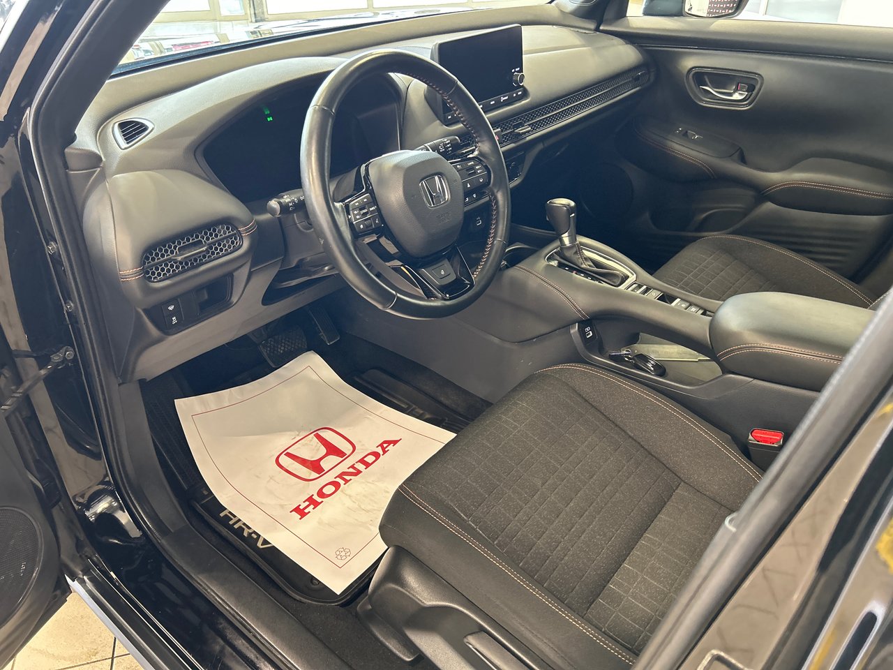 2023 Honda HR-V - Image 24