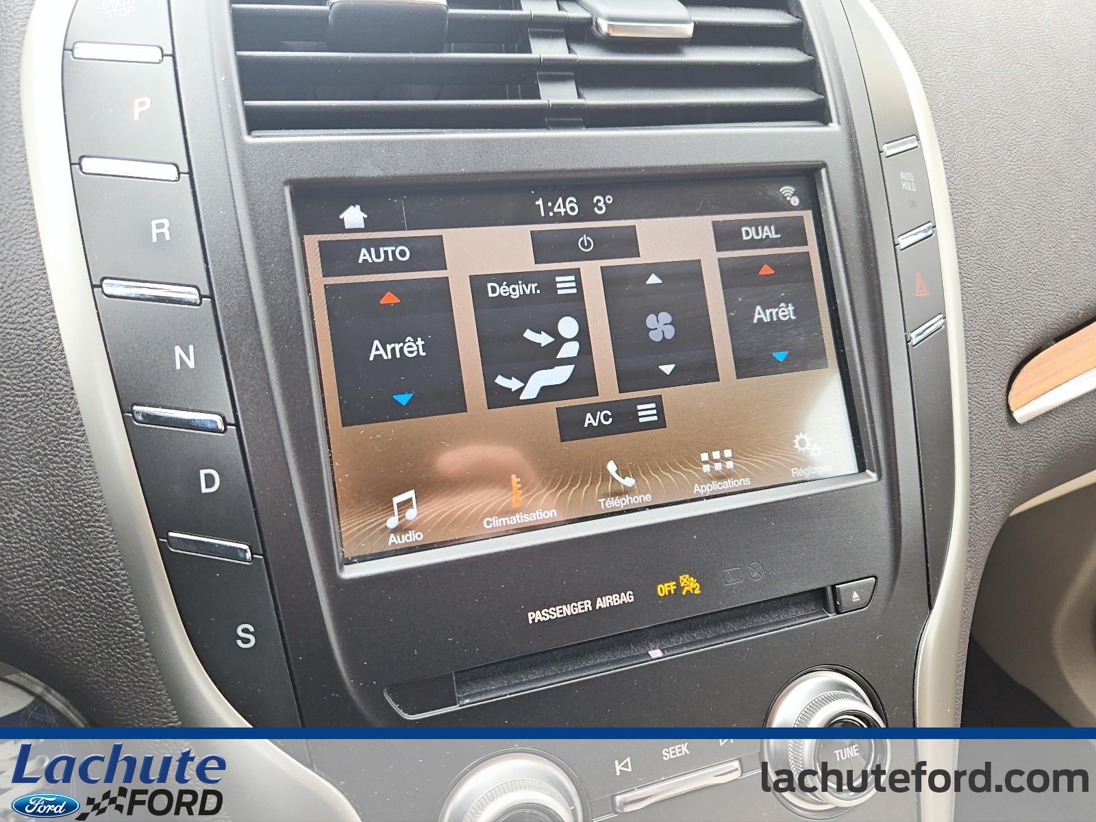 2019 Lincoln MKC - Image 18