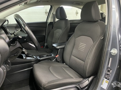 2021 Kia Forte - Image 23