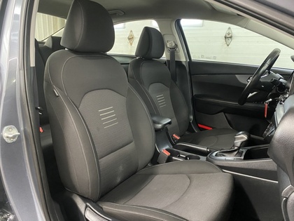 2021 Kia Forte - Image 24