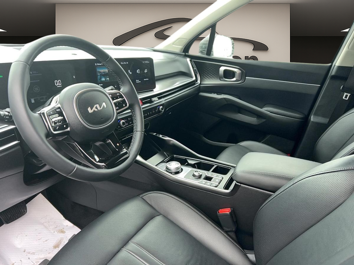 2025 Kia Sorento PHEV - Image 9