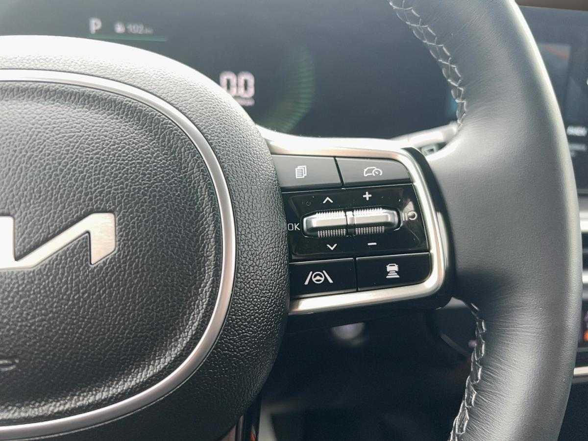 2025 Kia Sorento PHEV - Image 17