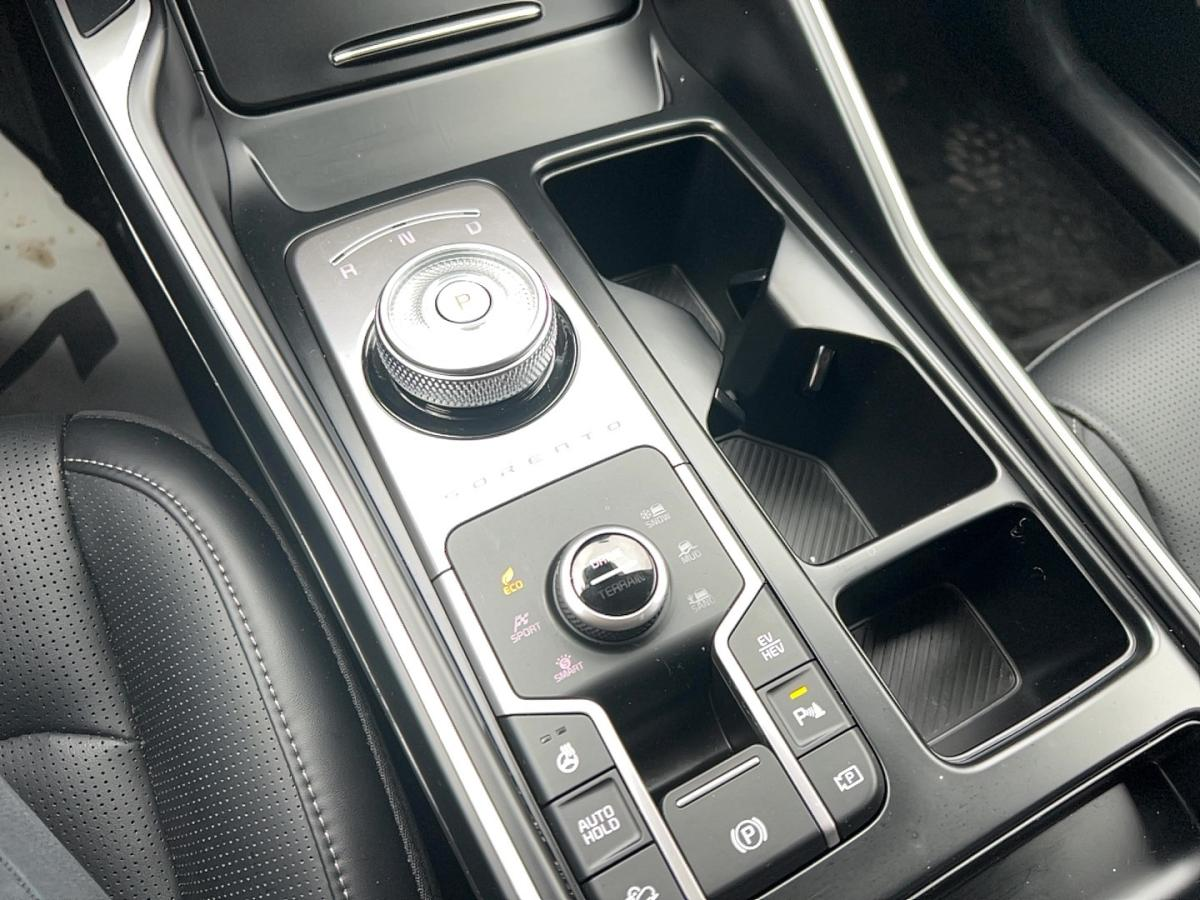 2025 Kia Sorento PHEV - Image 24