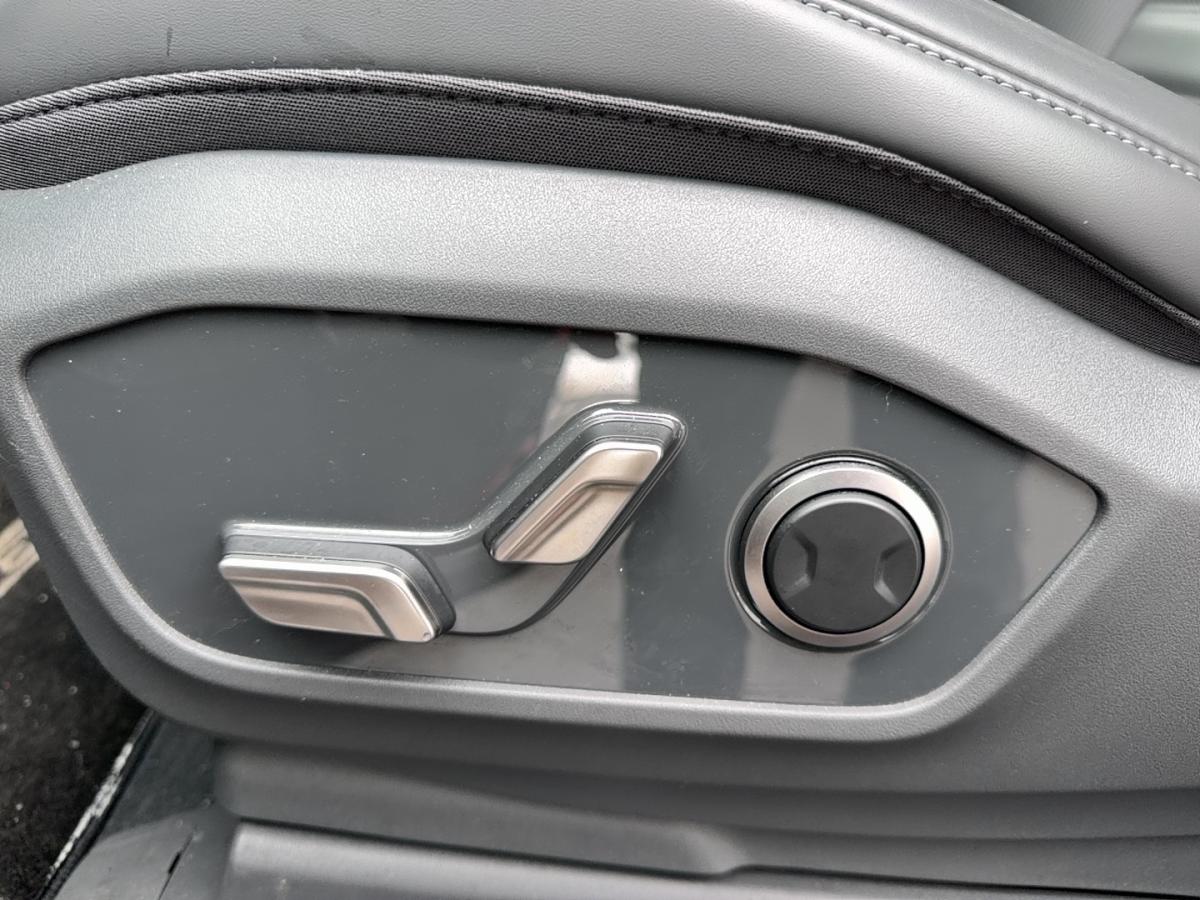 2025 Kia EV9 - Image 7