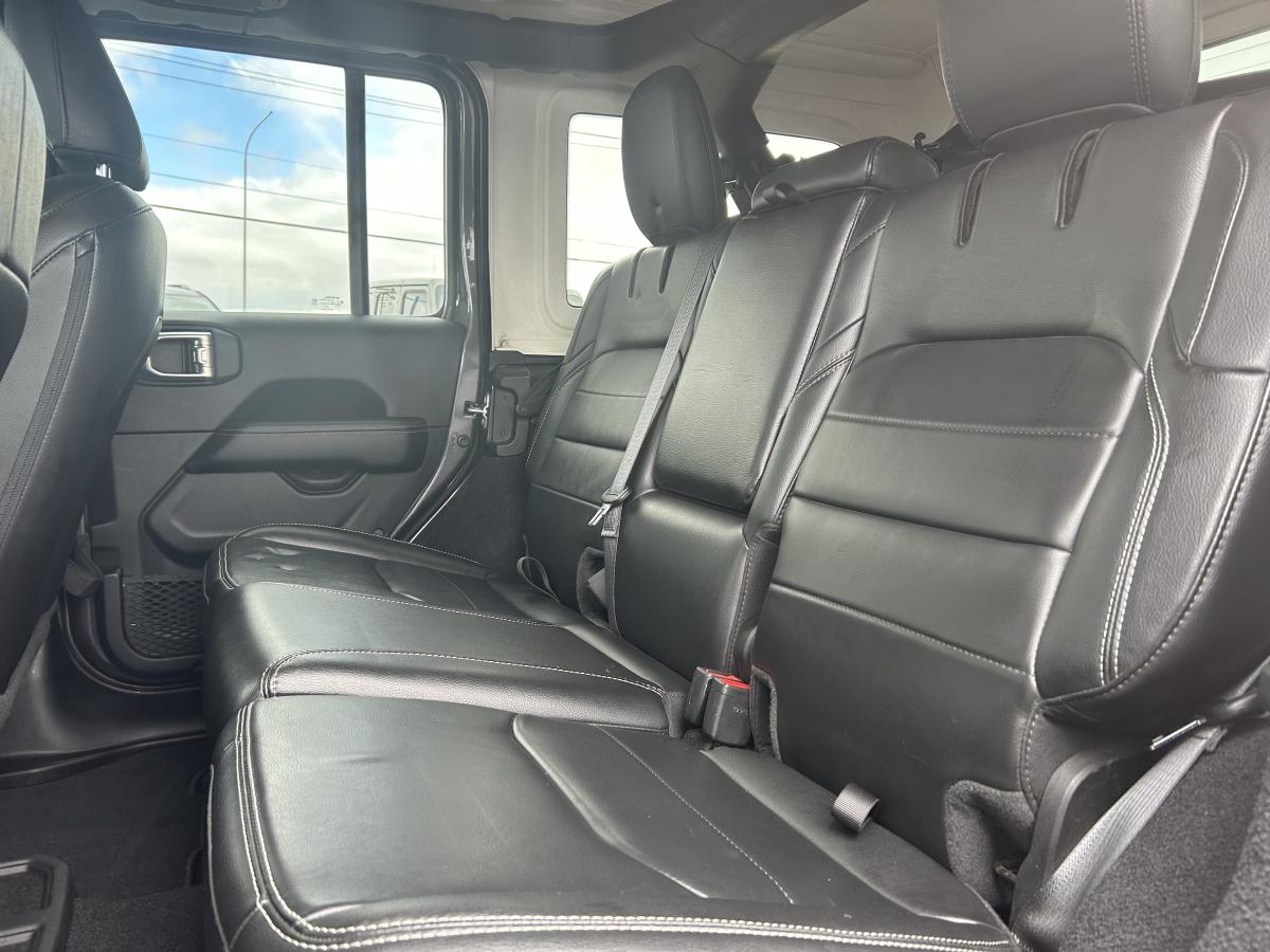 2021 Jeep Wrangler 4xe - Image 15