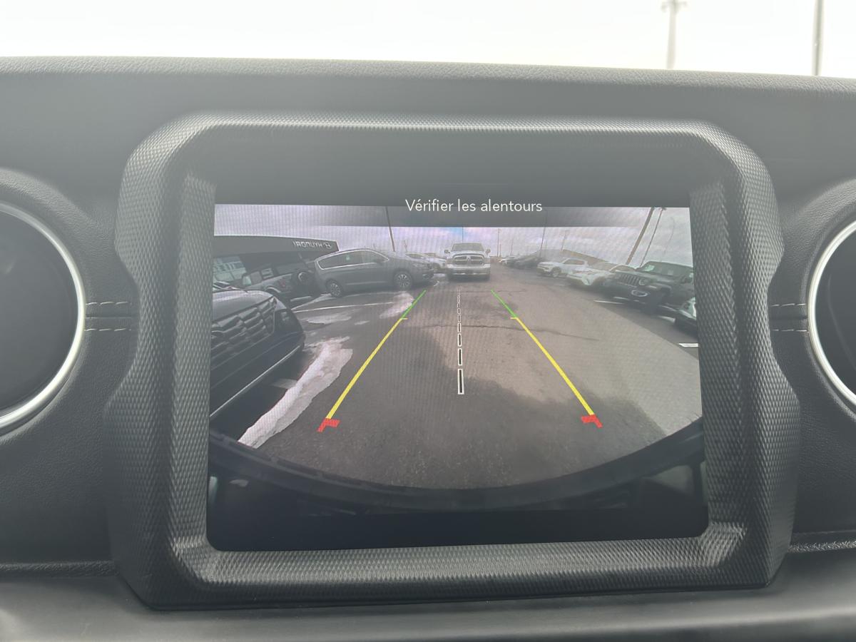 2021 Jeep Wrangler 4xe - Image 24