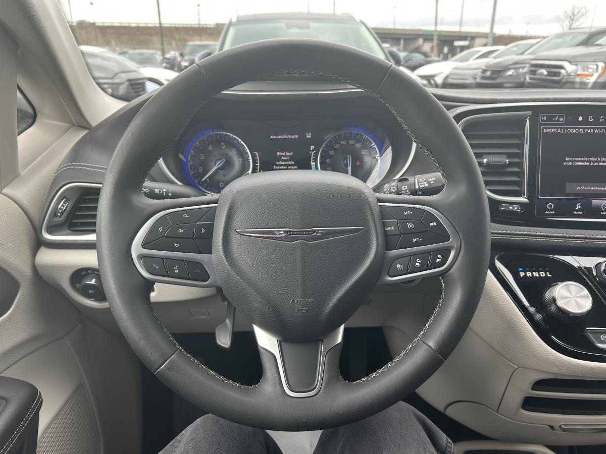 2023 Chrysler Pacifica - Image 19