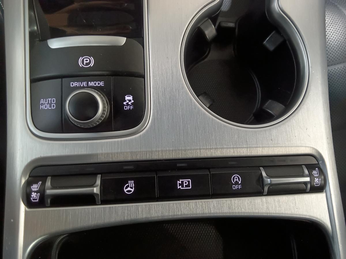 2023 Kia Stinger - Image 29