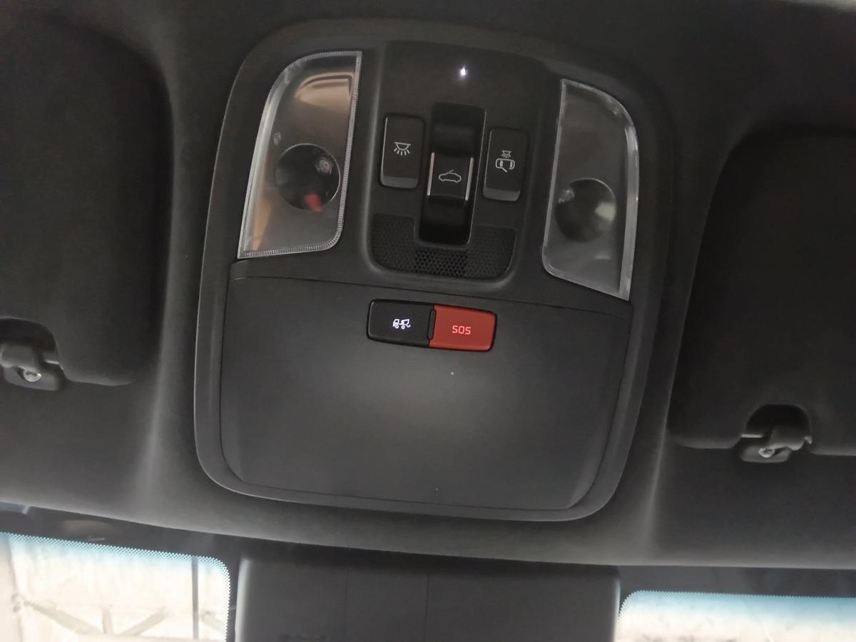 2023 Kia Stinger - Image 30