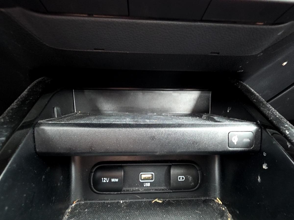 2023 Kia Forte - Image 23