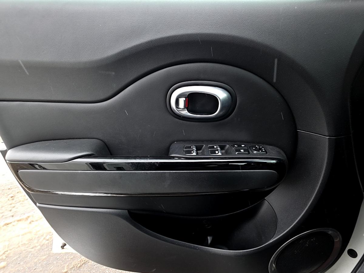 2019 Kia Soul - Image 11