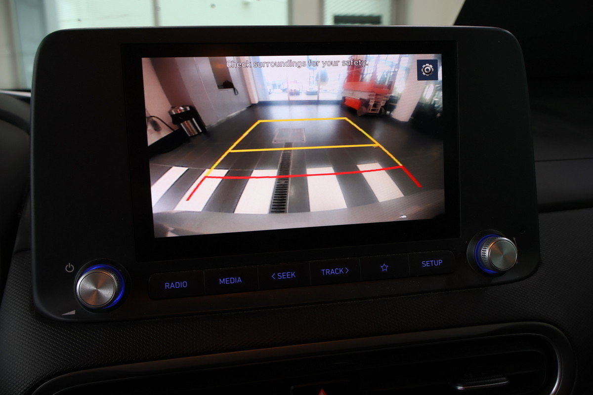 2022 Hyundai Kona Electric - Image 14