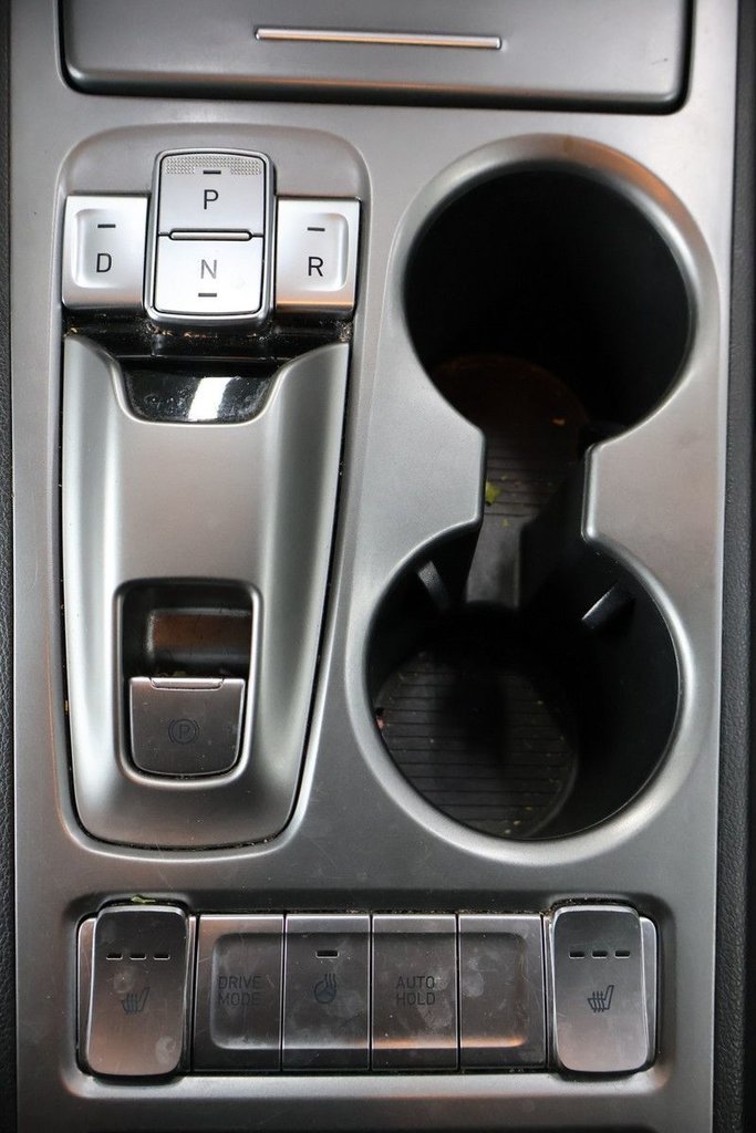 2022 Hyundai Kona Electric - Image 17