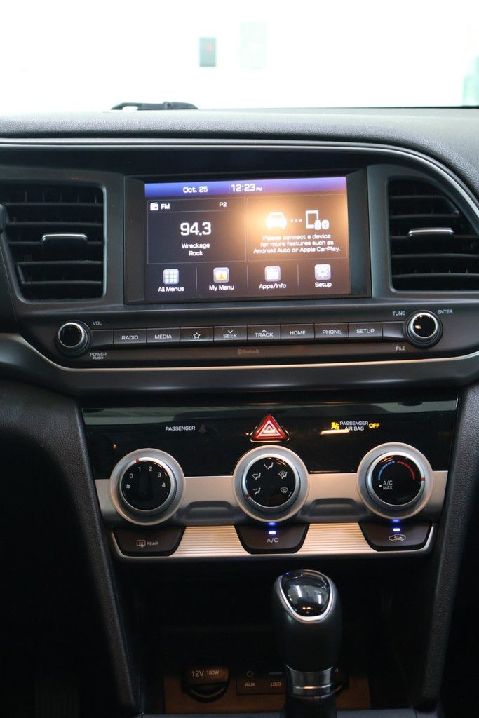 2020 Hyundai Elantra - Image 5