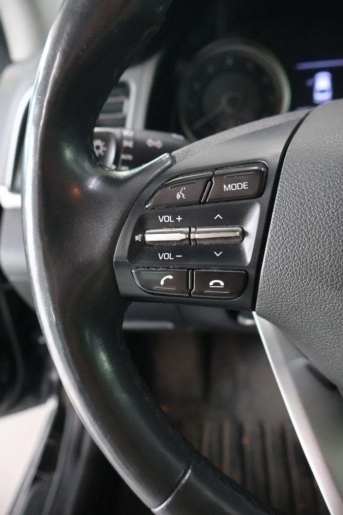 2020 Hyundai Elantra - Image 11