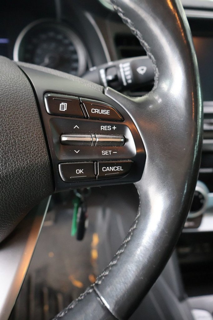 2020 Hyundai Elantra - Image 13