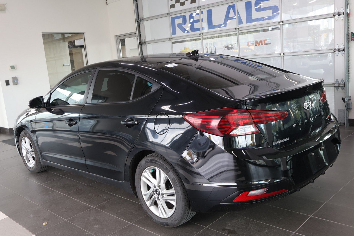 2020 Hyundai Elantra - Image 20