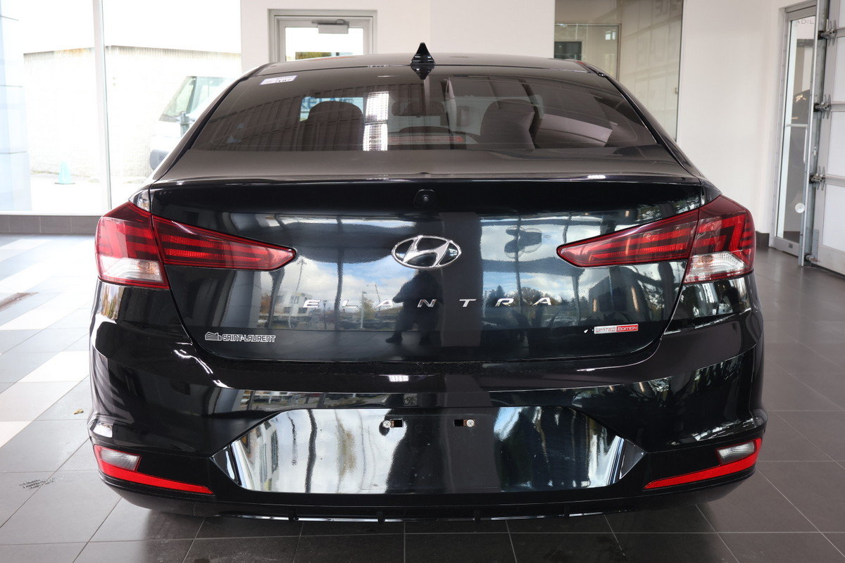 2020 Hyundai Elantra - Image 21