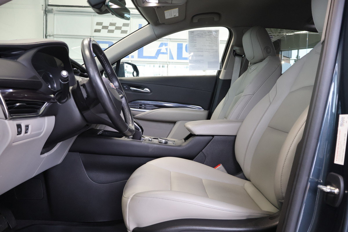 2020 Cadillac XT4 - Image 2