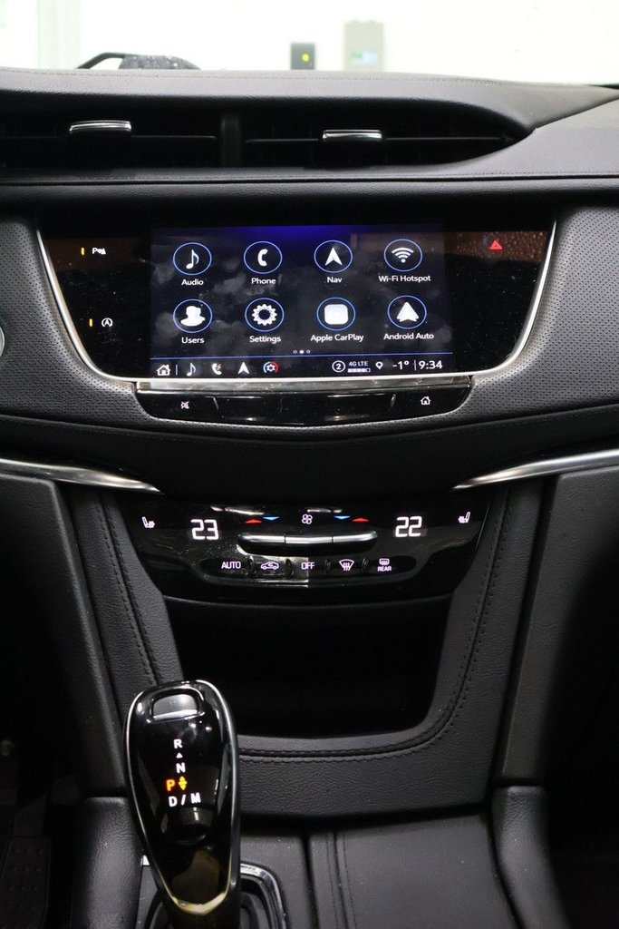 2022 Cadillac XT5 - Image 5