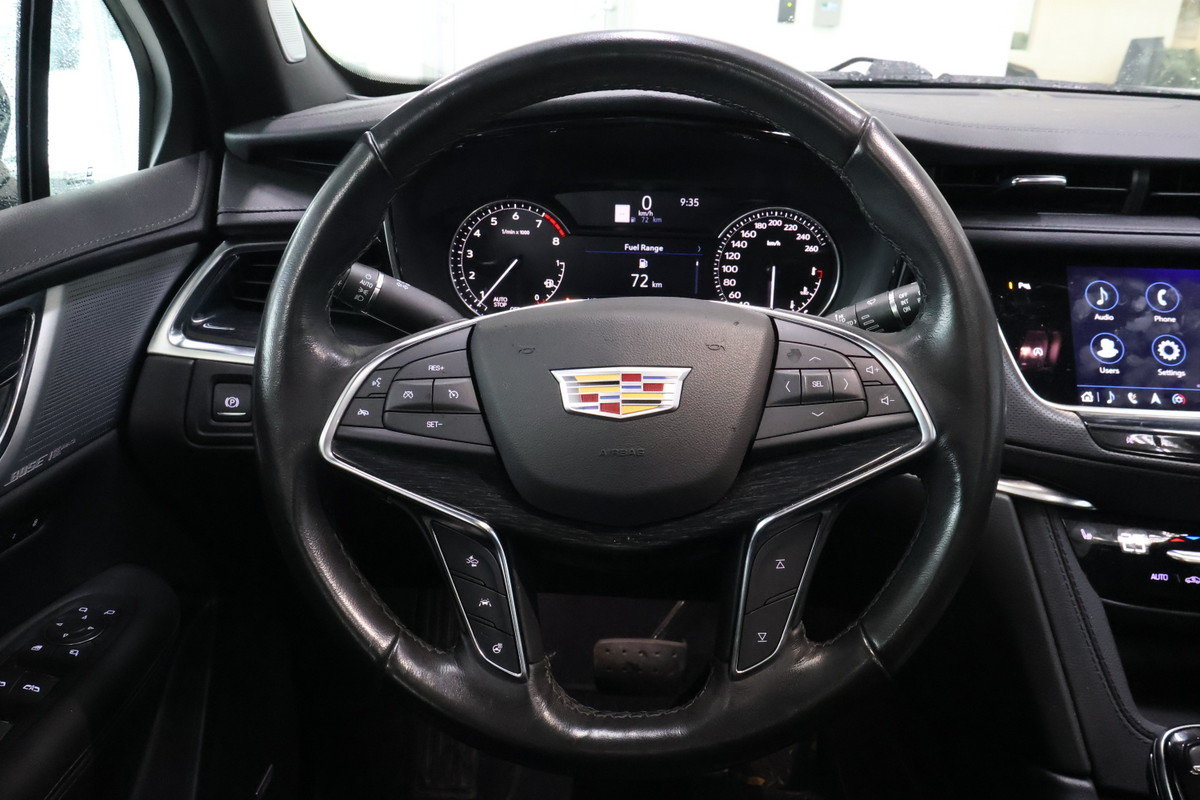 2022 Cadillac XT5 - Image 11