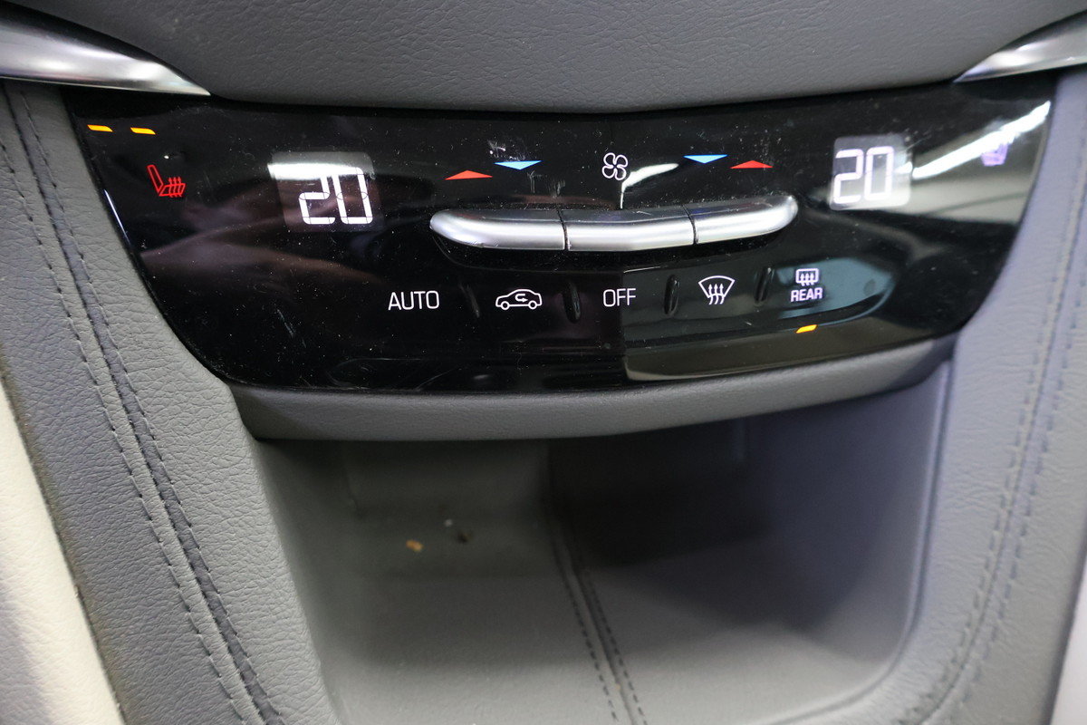 2020 Cadillac XT5 - Image 17