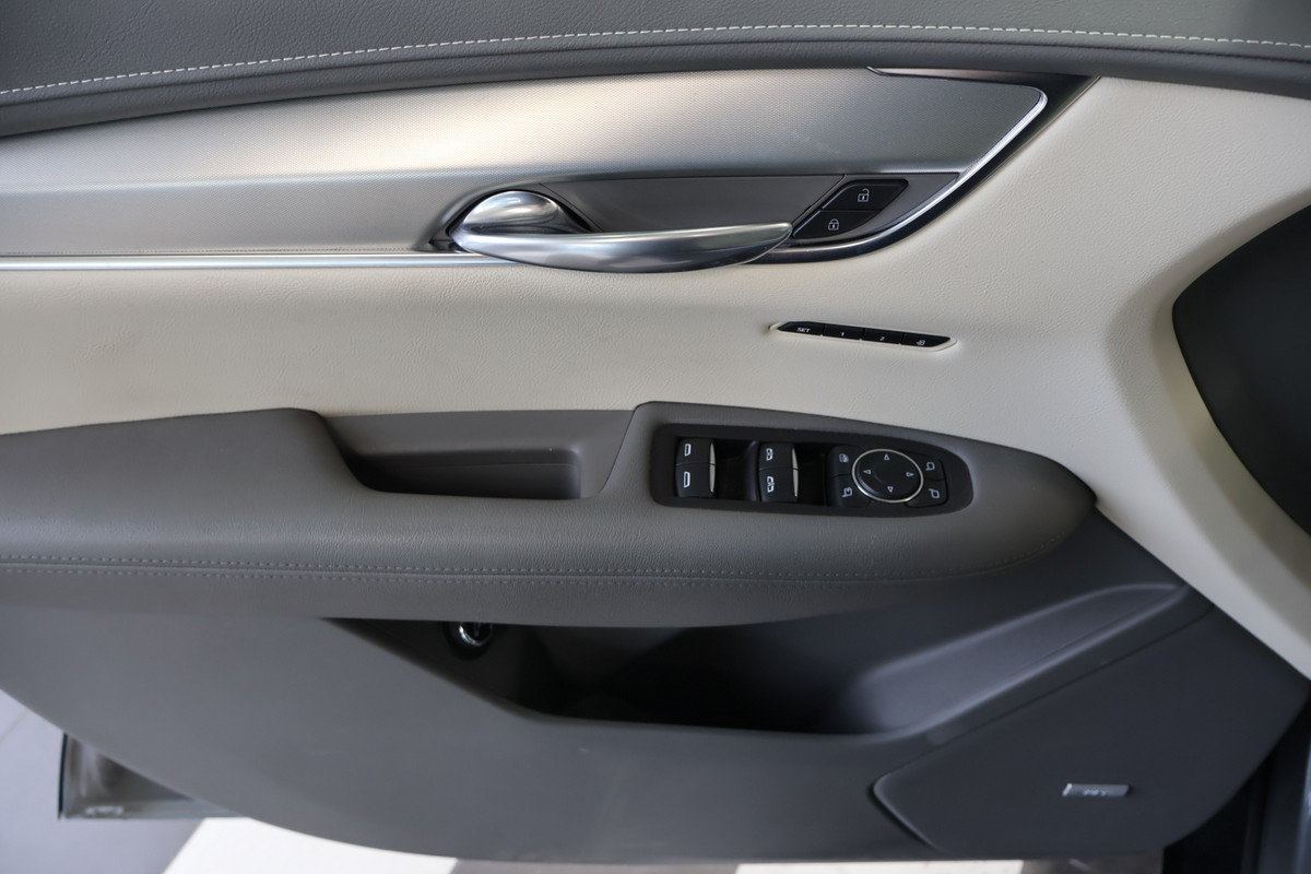 2020 Cadillac XT5 - Image 19