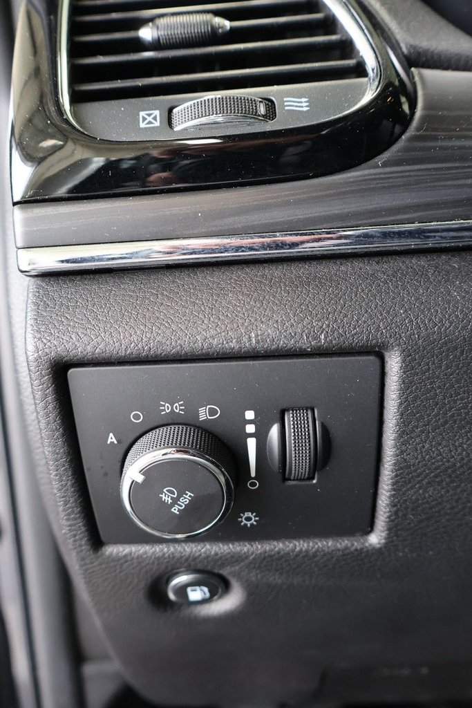 2021 Jeep Grand Cherokee - Image 19