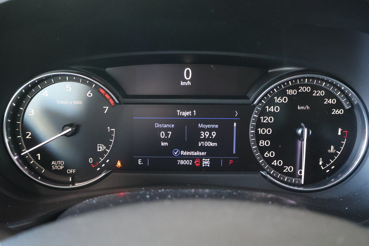 2022 Cadillac XT4 - Image 4