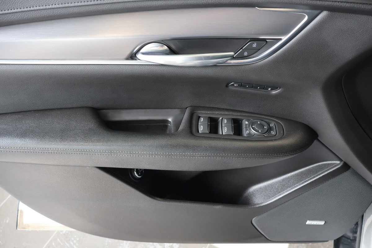 2019 Cadillac XT5 - Image 19