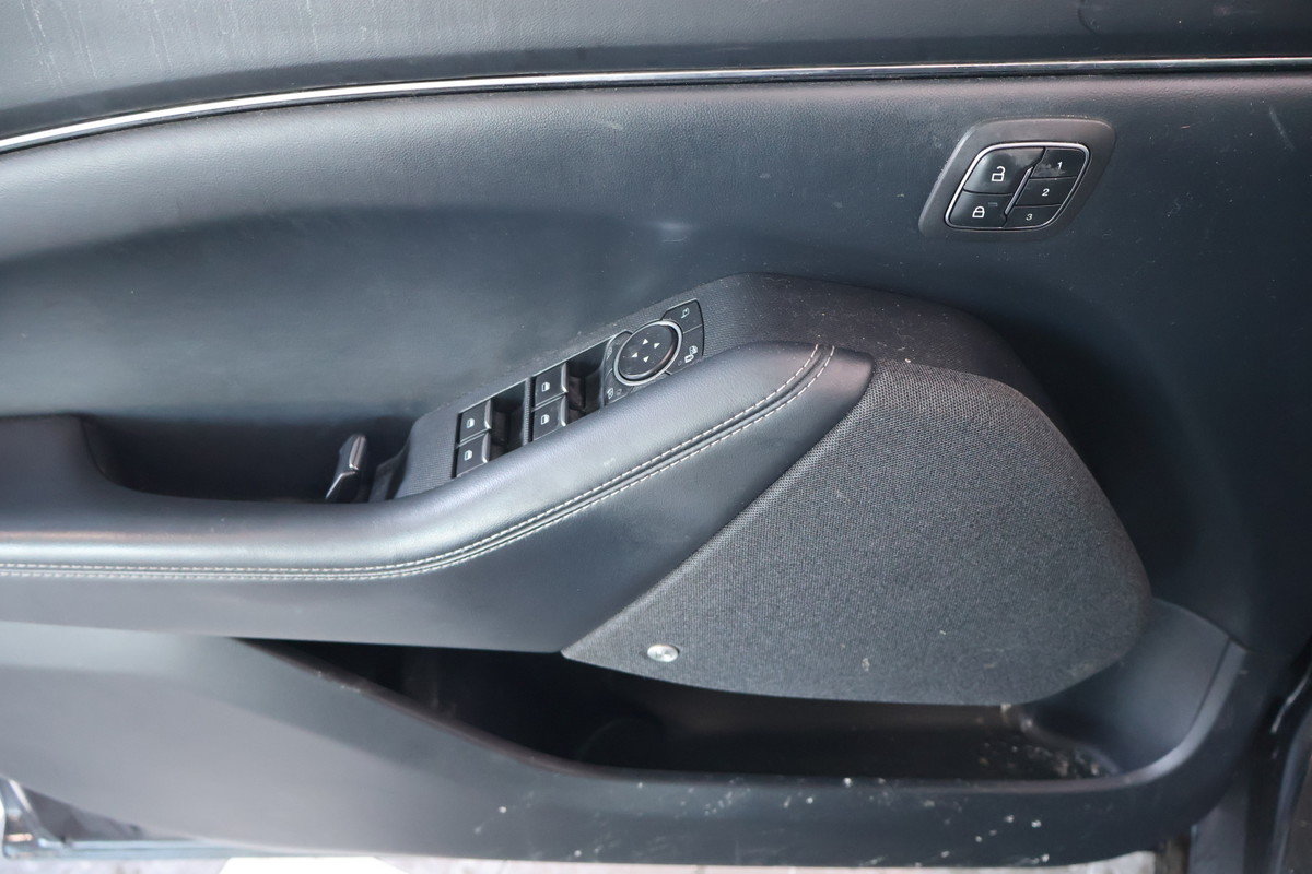 2021 Ford Mustang Mach-E - Image 19