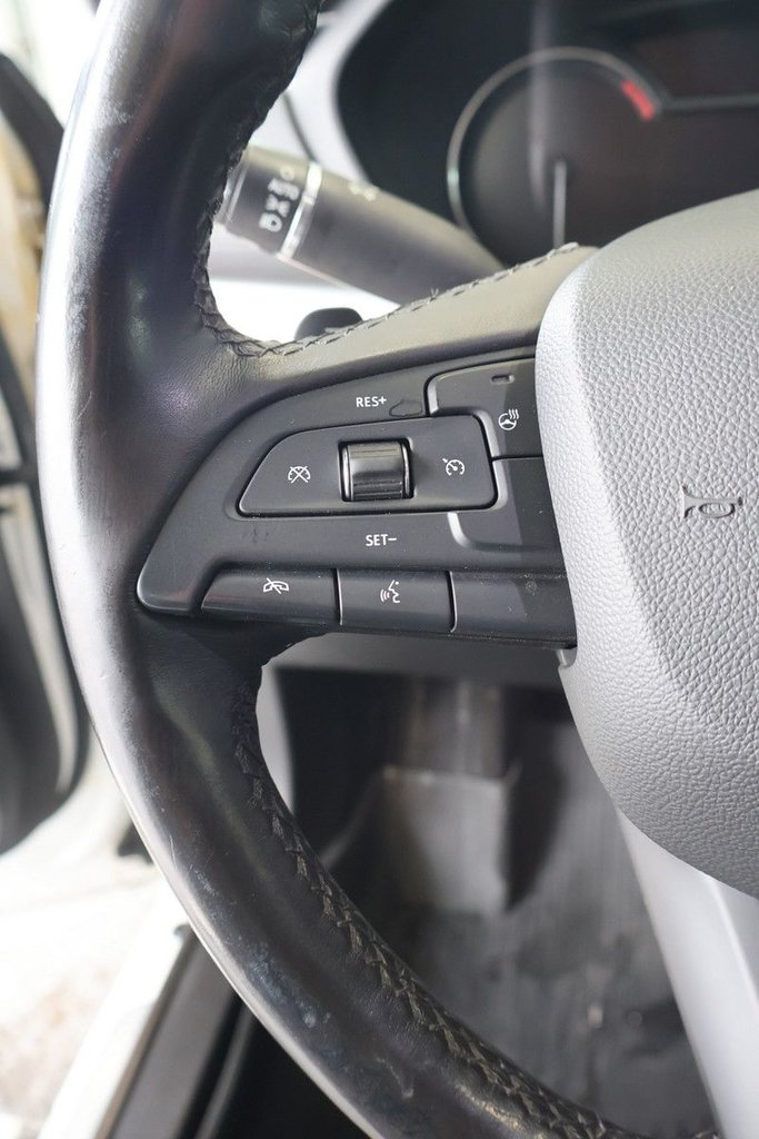 2019 Cadillac XT4 - Image 13