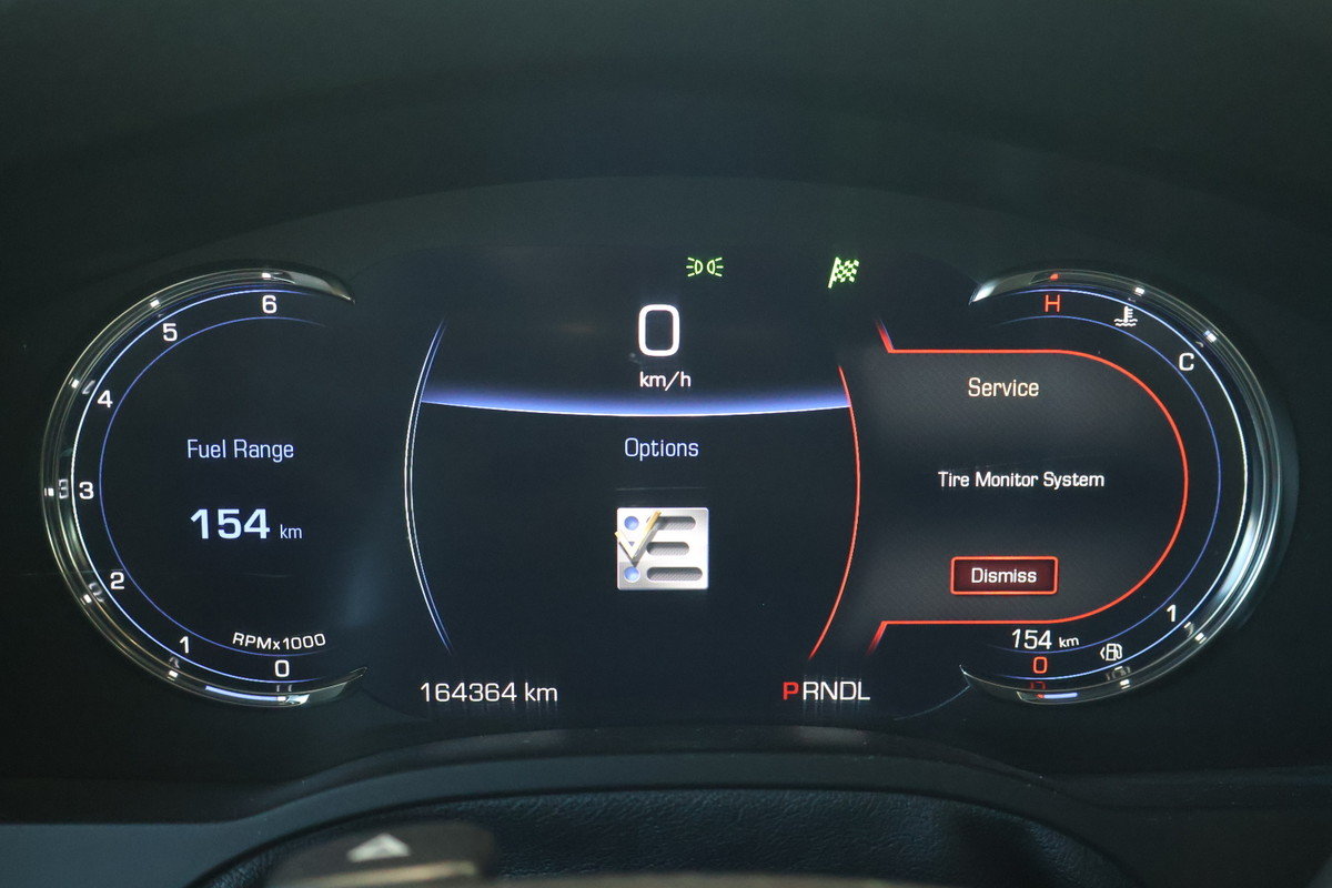 2018 Cadillac Escalade ESV - Image 4