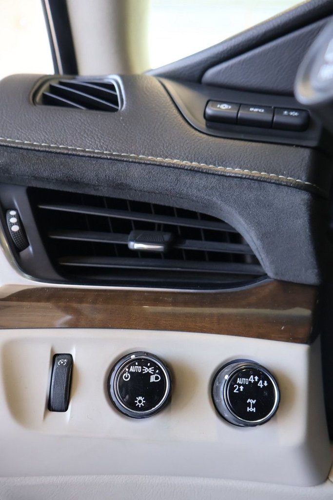 2018 Cadillac Escalade ESV - Image 19