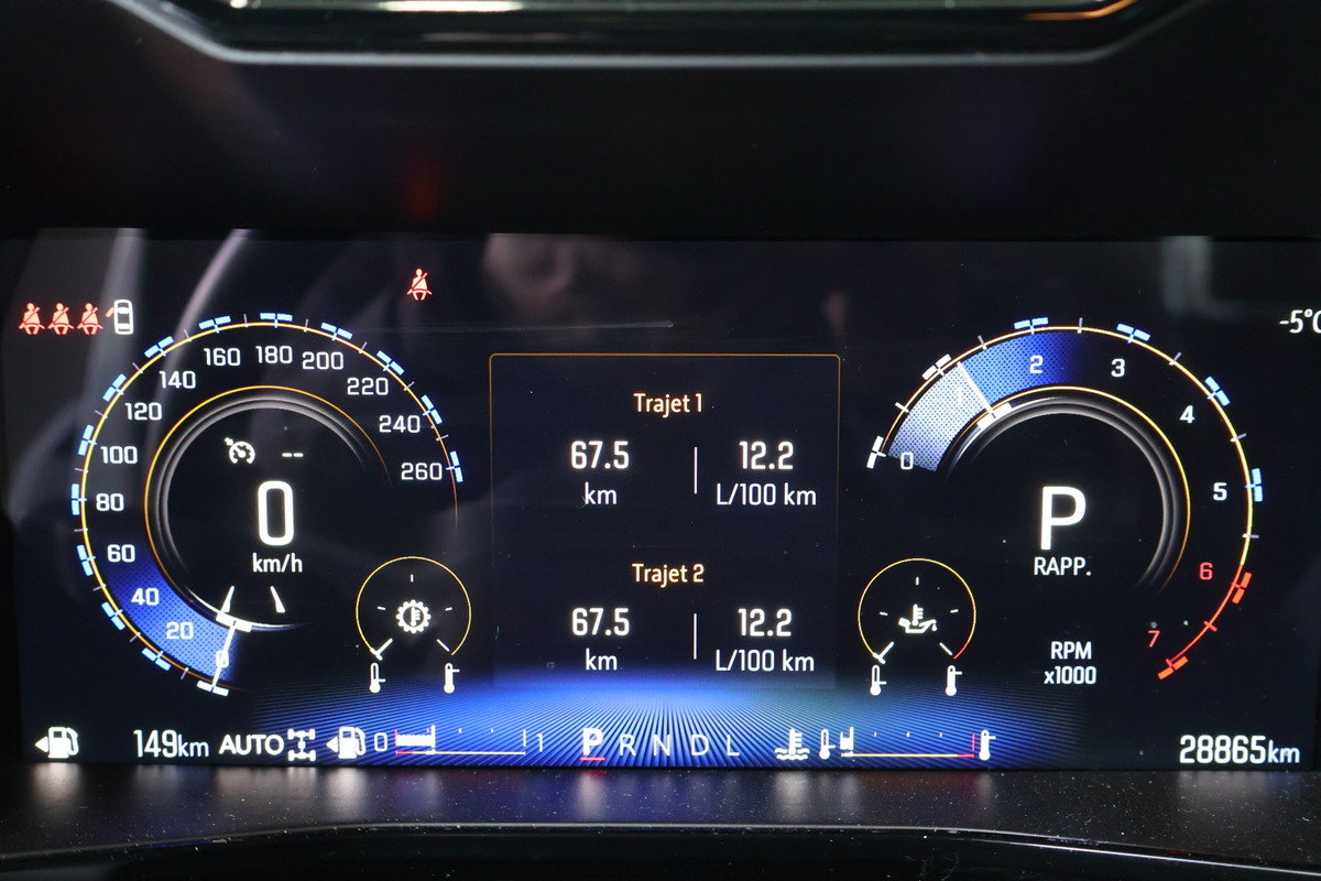 2024 Chevrolet Colorado - Image 4