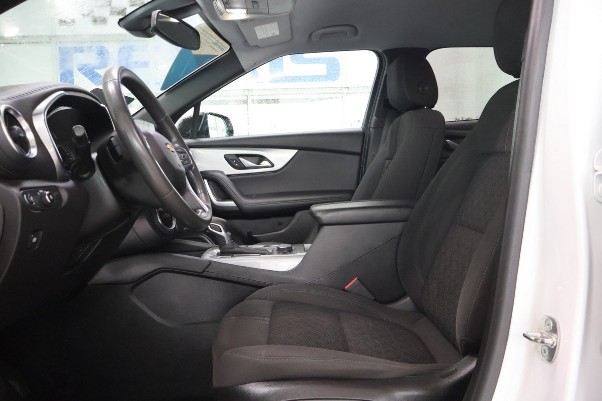 2021 Chevrolet Blazer - Image 2