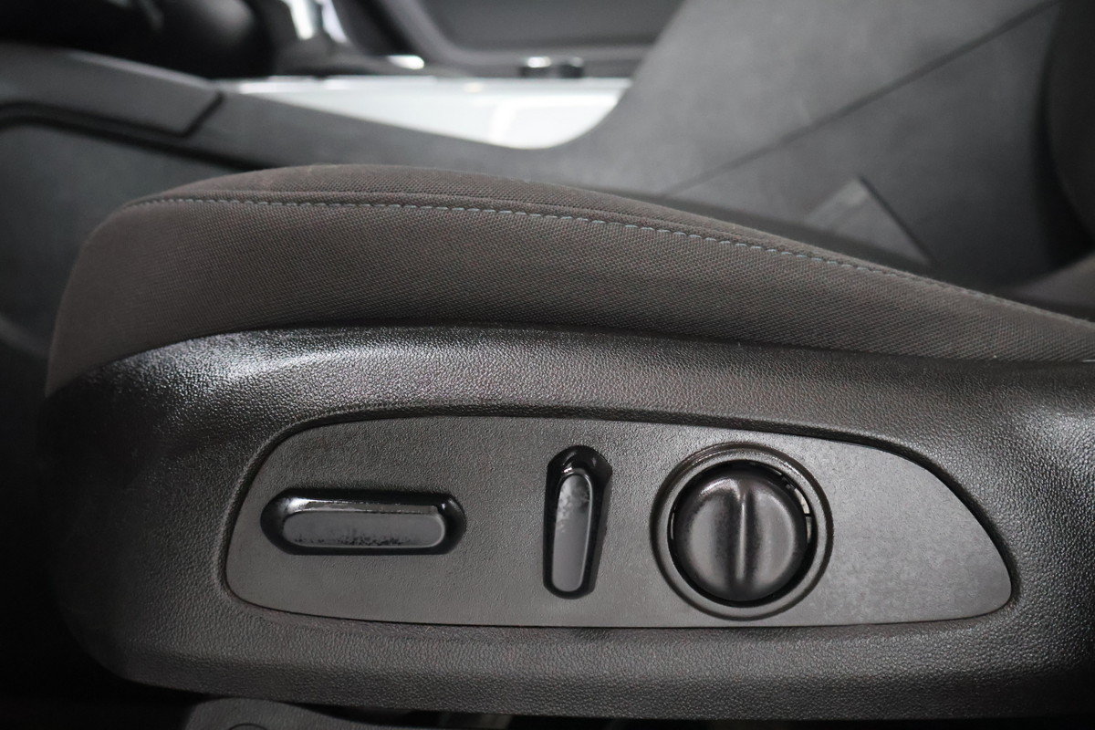 2021 Chevrolet Blazer - Image 6