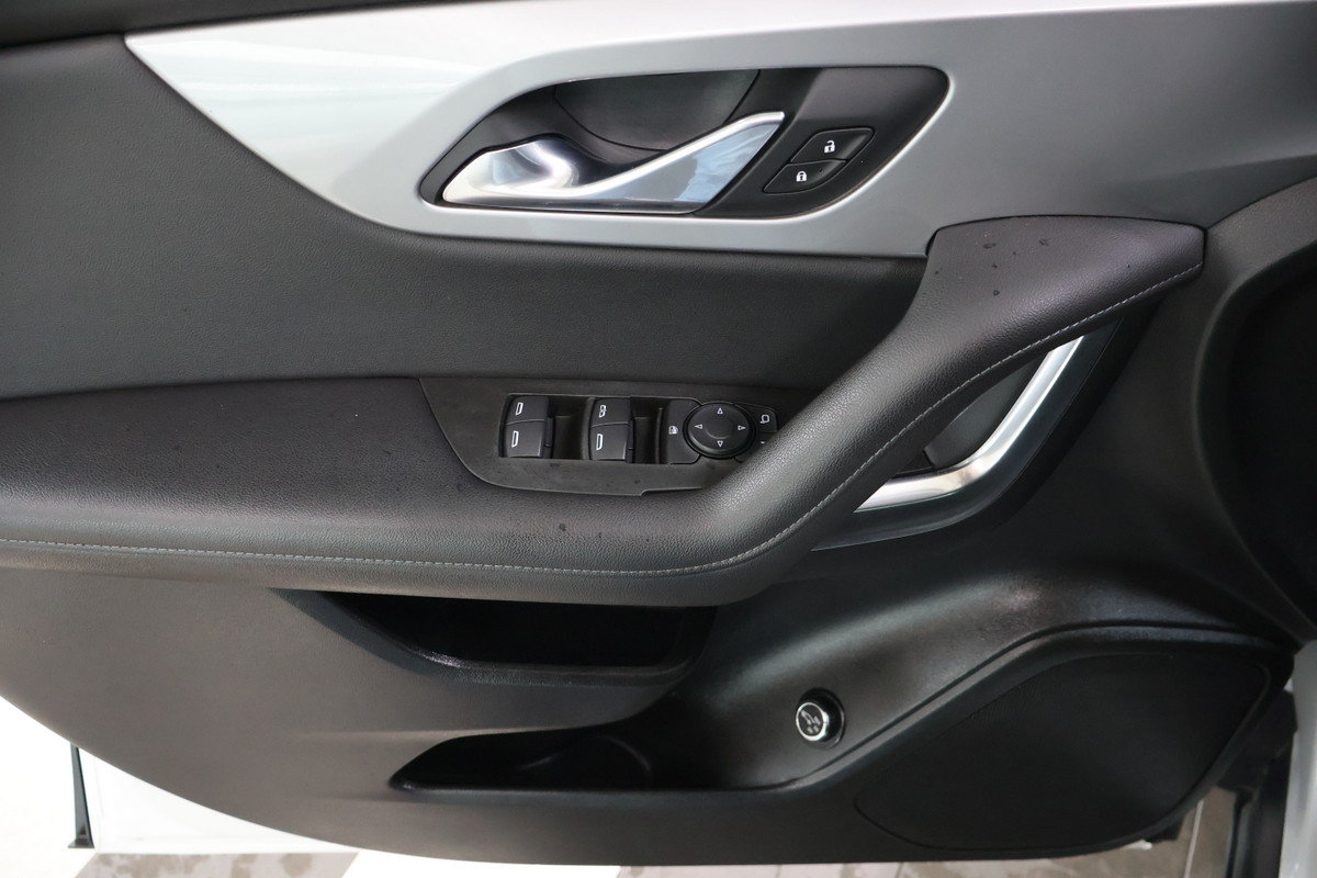 2021 Chevrolet Blazer - Image 19