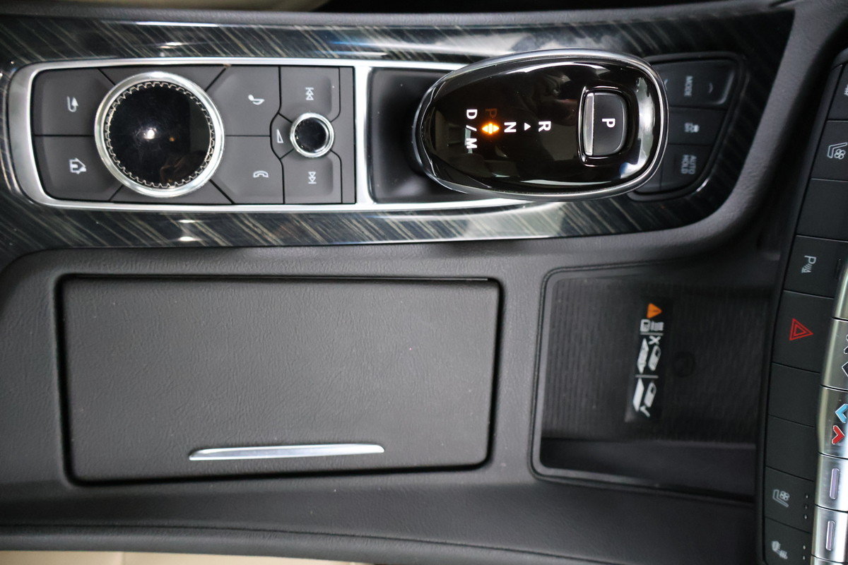 2021 Cadillac CT5 - Image 19