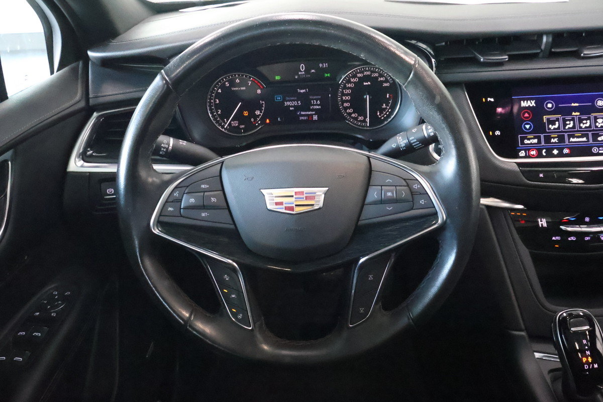 2022 Cadillac XT5 - Image 11