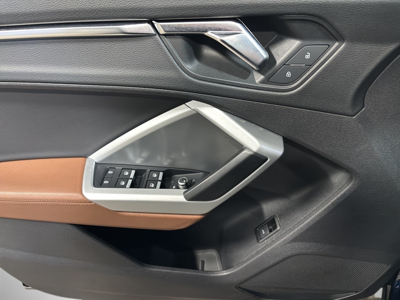 2021 Audi Q3 - Image 9