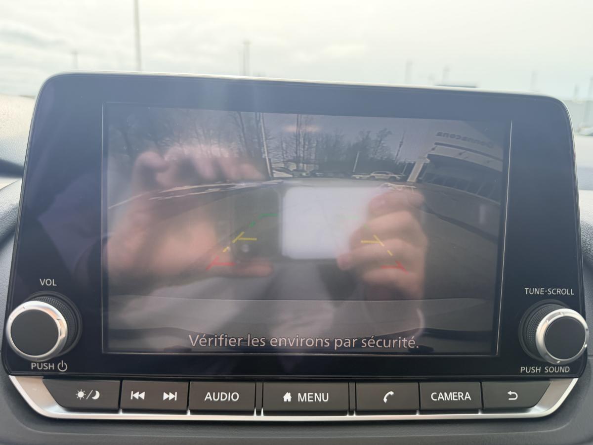 2025 Nissan Rogue - Image 10