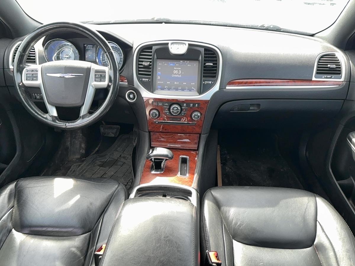 2013 Chrysler 300 - Image 8