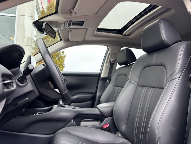 2023 Honda HR-V - Image 3