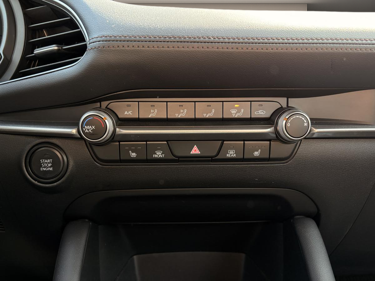 2022 Mazda Mazda3 Sport - Image 15