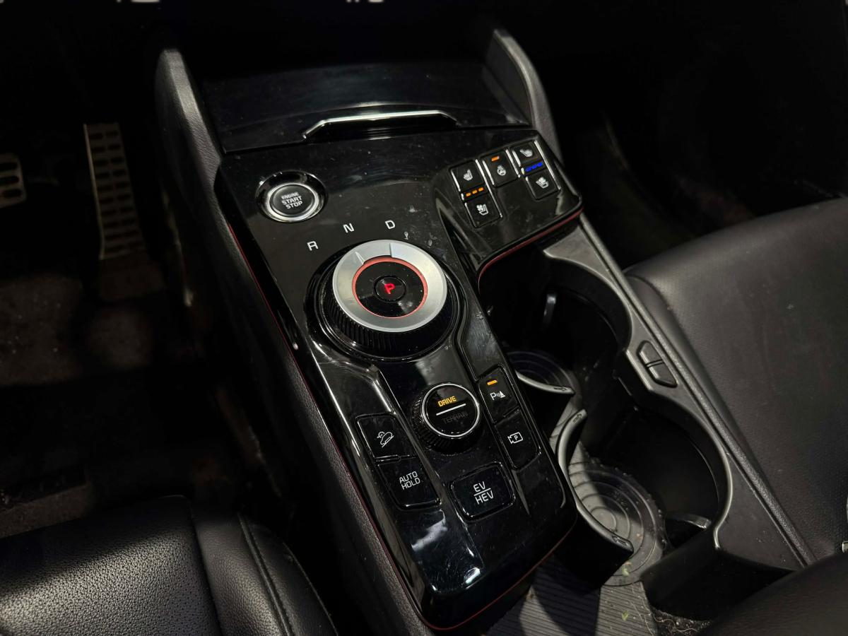 2024 Kia Sportage PHEV - Image 15