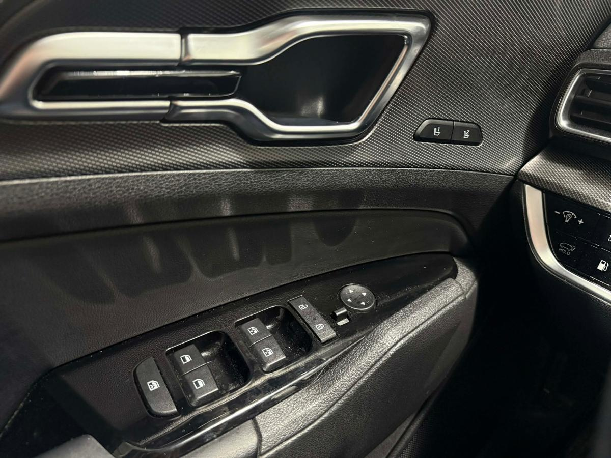 2024 Kia Sportage PHEV - Image 17