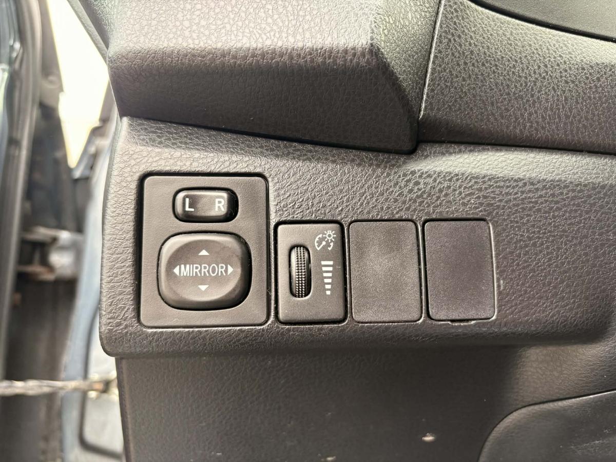 2014 Toyota Corolla - Image 12