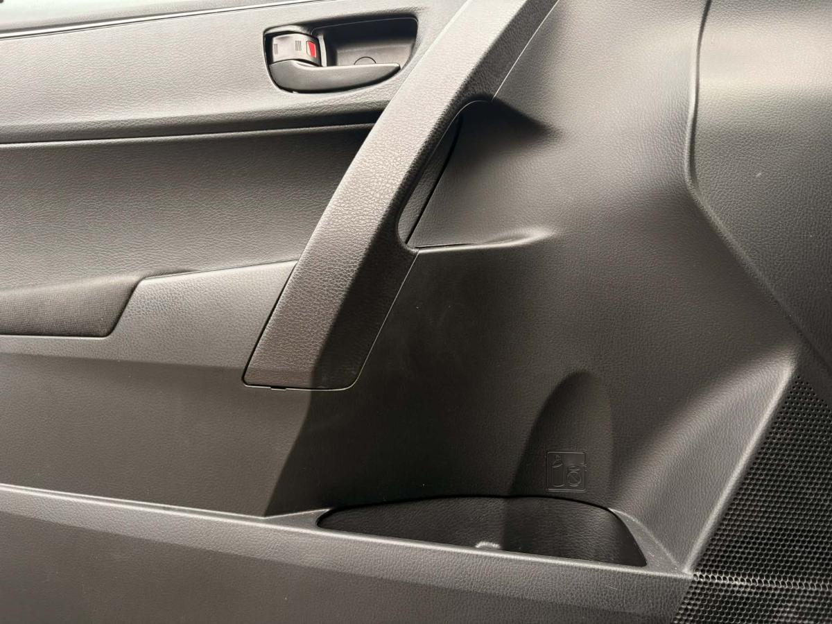 2014 Toyota Corolla - Image 13